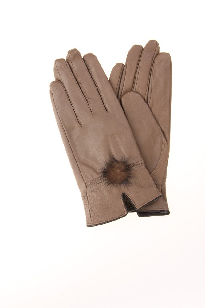 tan-leather-gloves