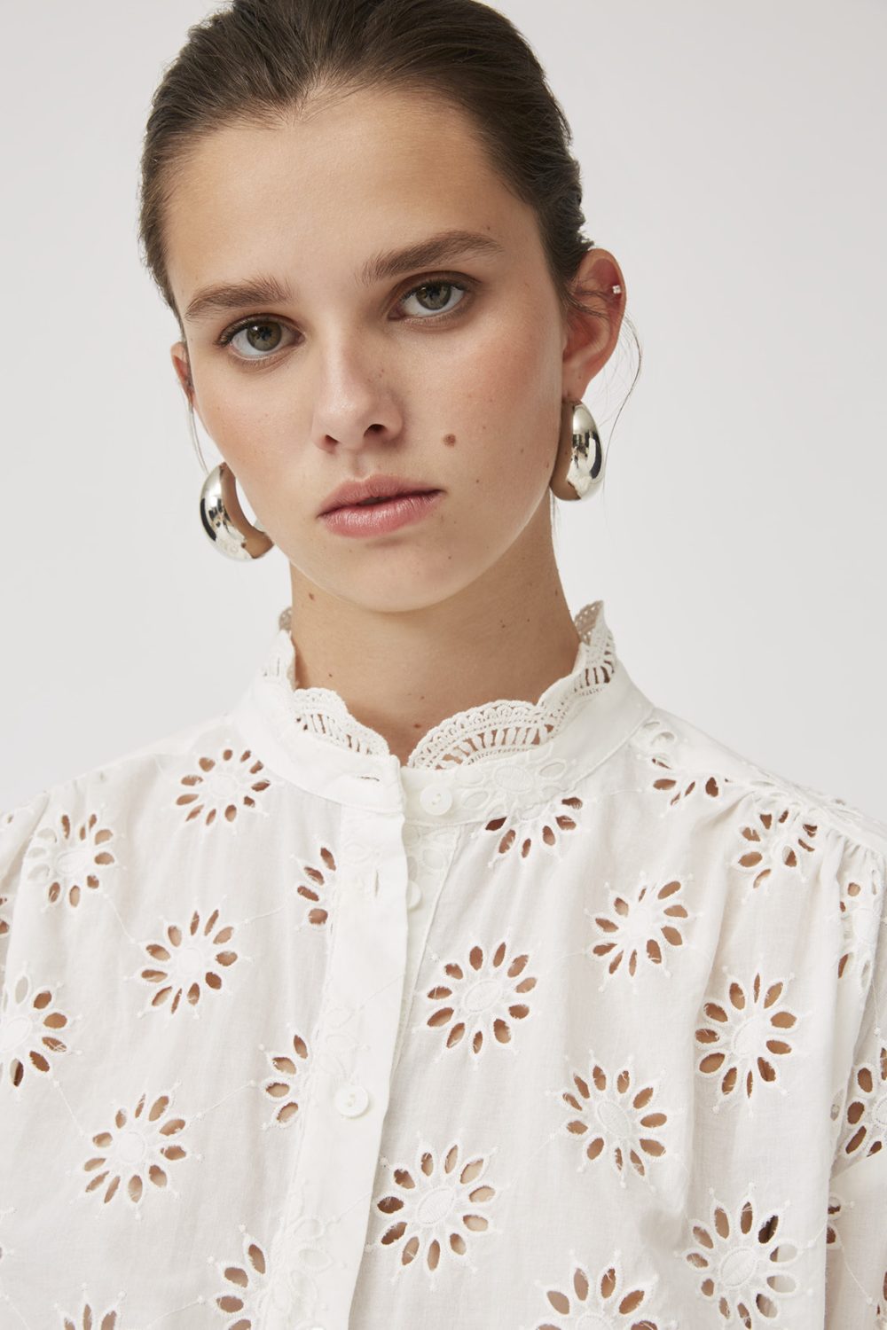 Broderie Embroidered Cream Blouse - Laurie & Jules