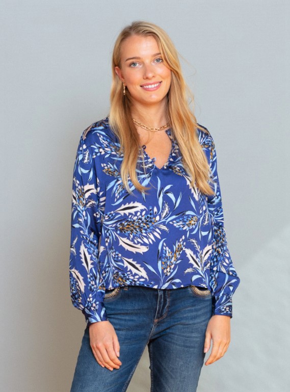 Blue print blouse 1