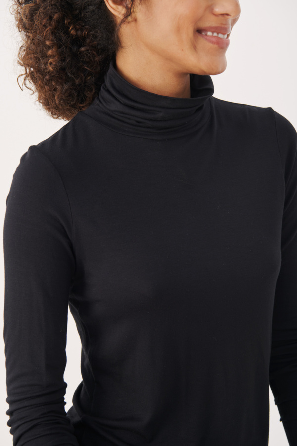 P2 Dark Navy Polo Neck