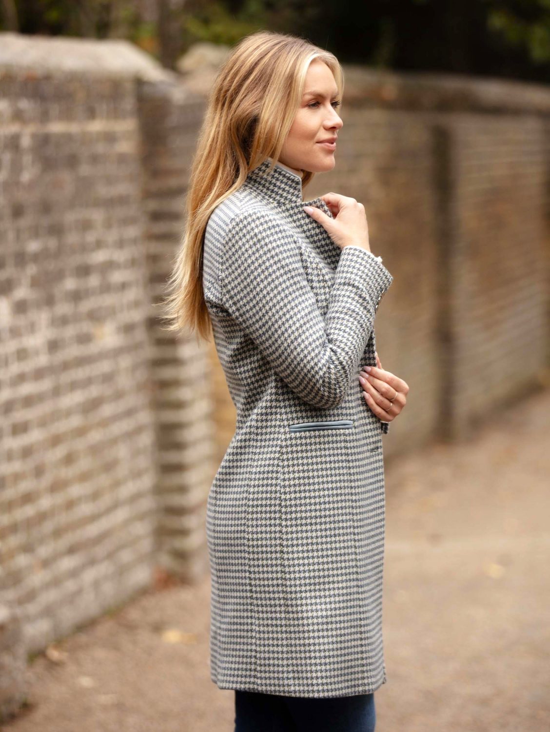 Verity Houndstooth Racing Coat ii x