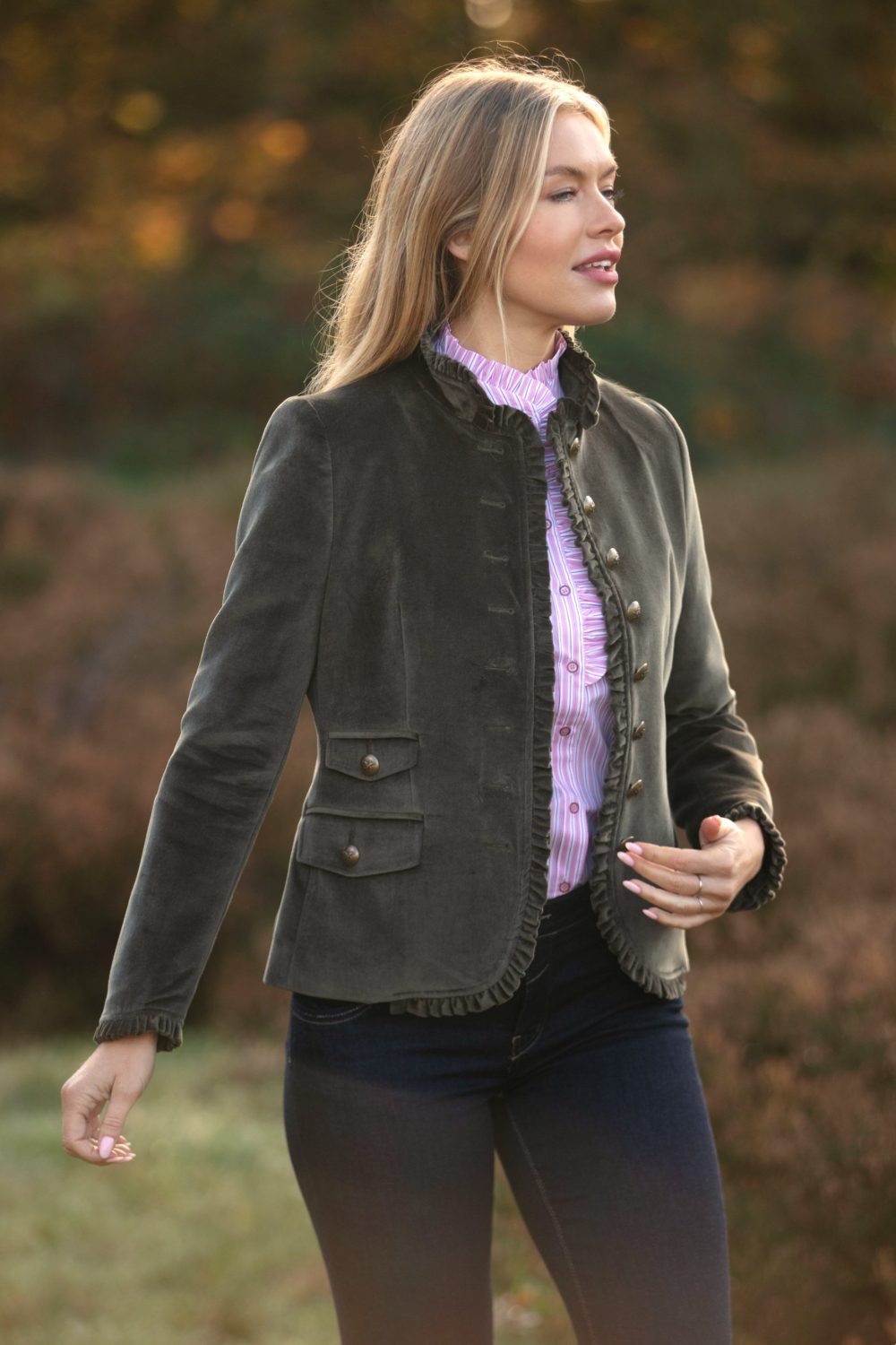 Beatriz Khaki Green Velvet Short 1 x