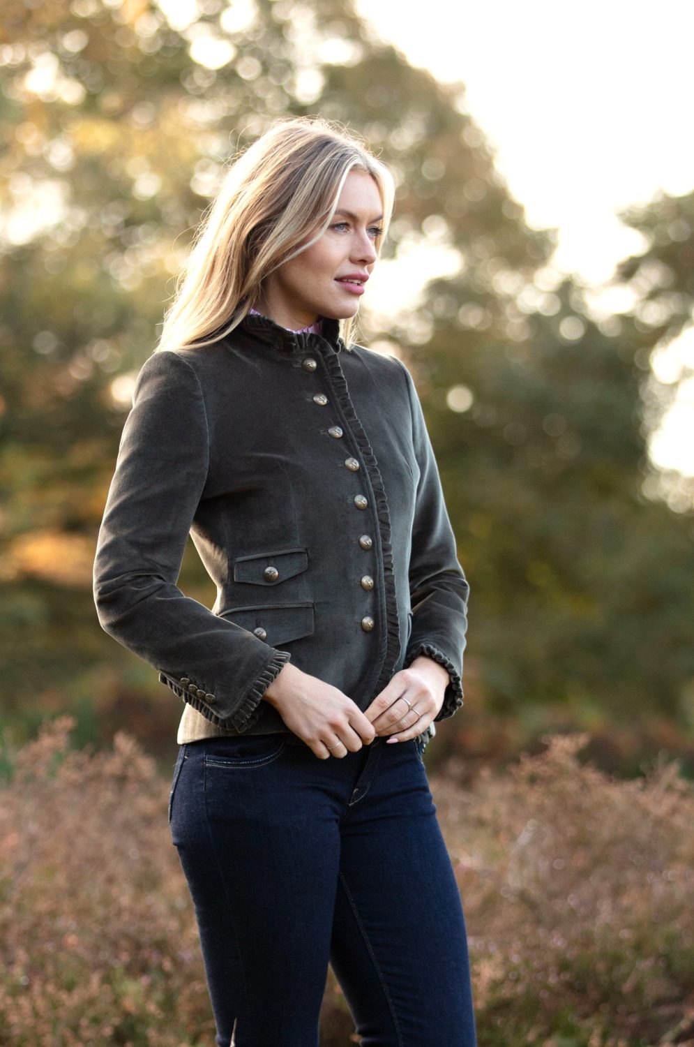 Beatriz Khaki Green Velvet Short 7 x