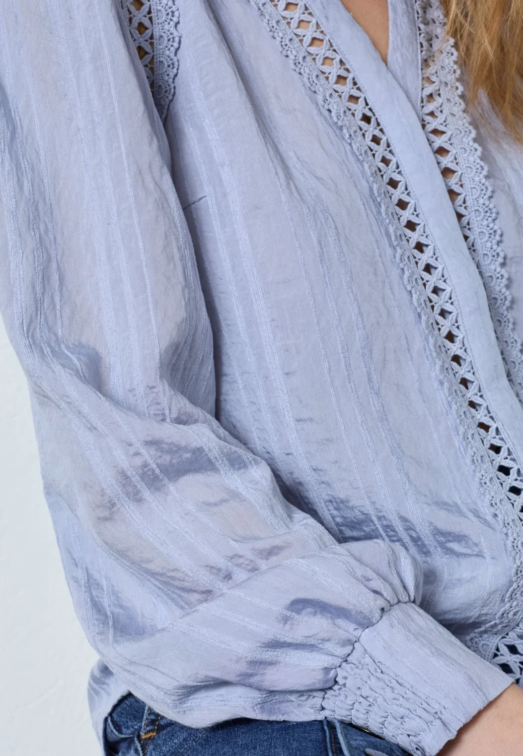 Cocouture kesicc-lace-v-shirt-pale-blue-7551855